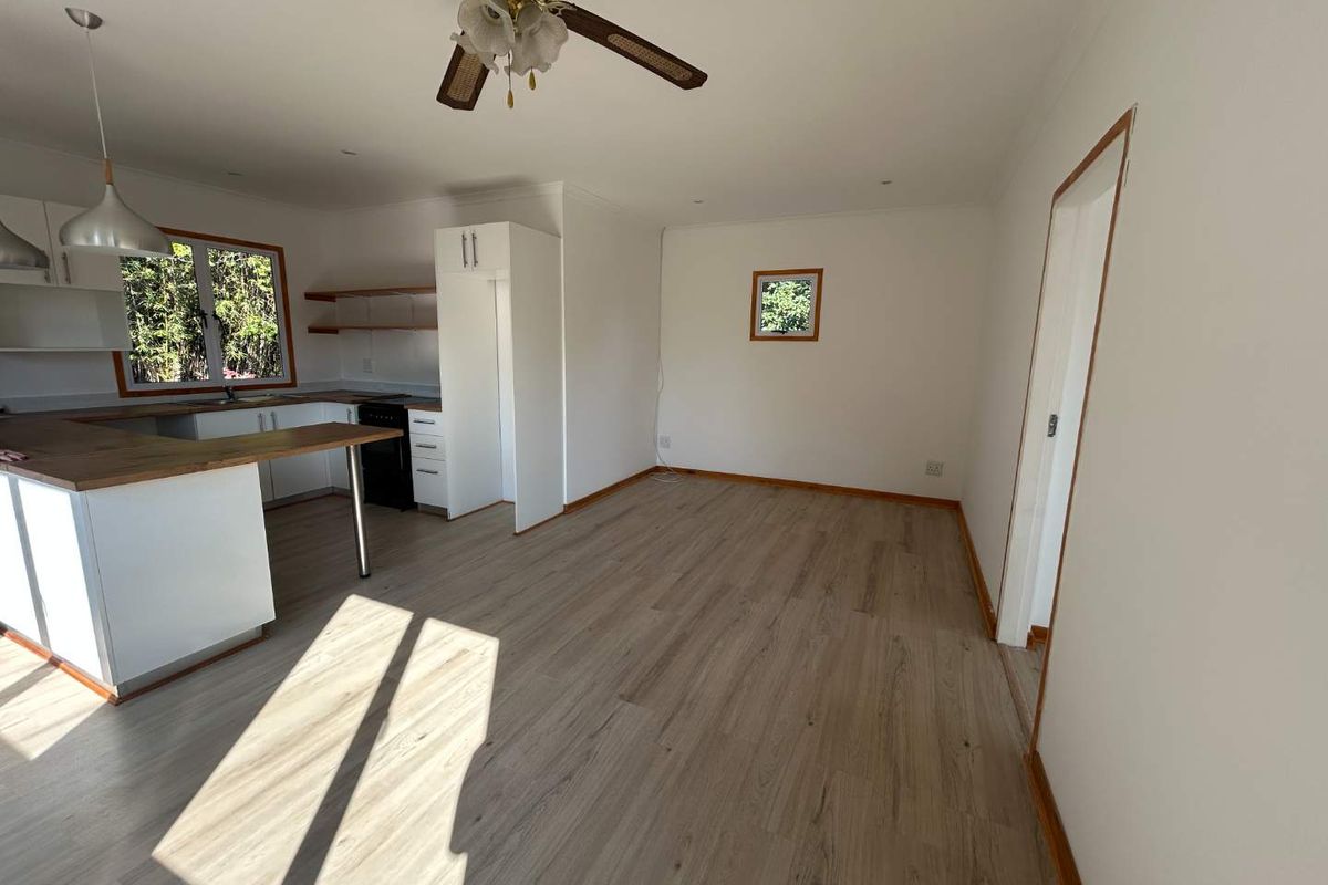 Cozy 1-Bedroom Apartment in Central Hillcrest – Move In Today! - Photo 3