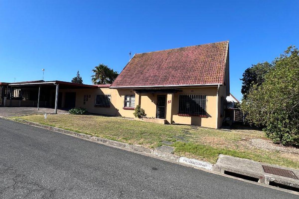 4 Bedroom House For Sale In Morgenster, Brackenfell - Photo 2