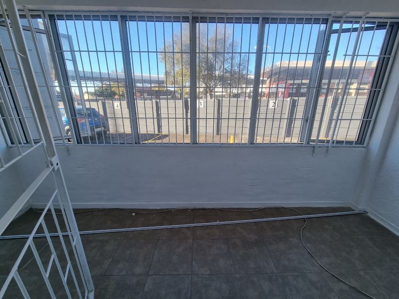 Spacious Unfurnished 1-Bedroom Apartment To Rent in Mowbray - Photo 10