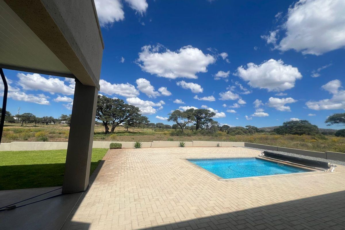 Modern and bright 3 Bedroom house Omeya Golf Estate - Photo 5