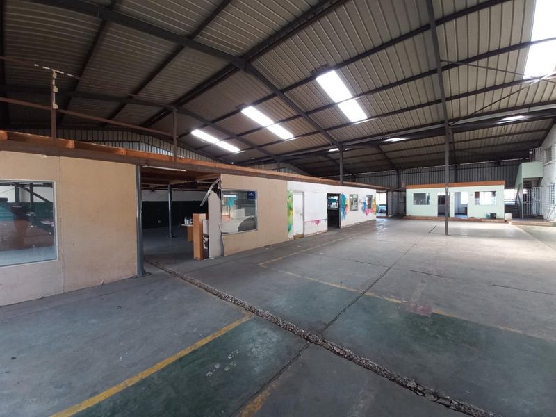 3 018m2 Warehouse To Let in Wadeville - Photo 7