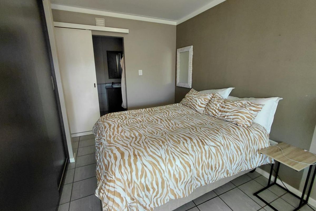 Modern Studio Apartment for Sale at The Paddocks, Dainfern – Ideal Investment or First Home - Photo 5