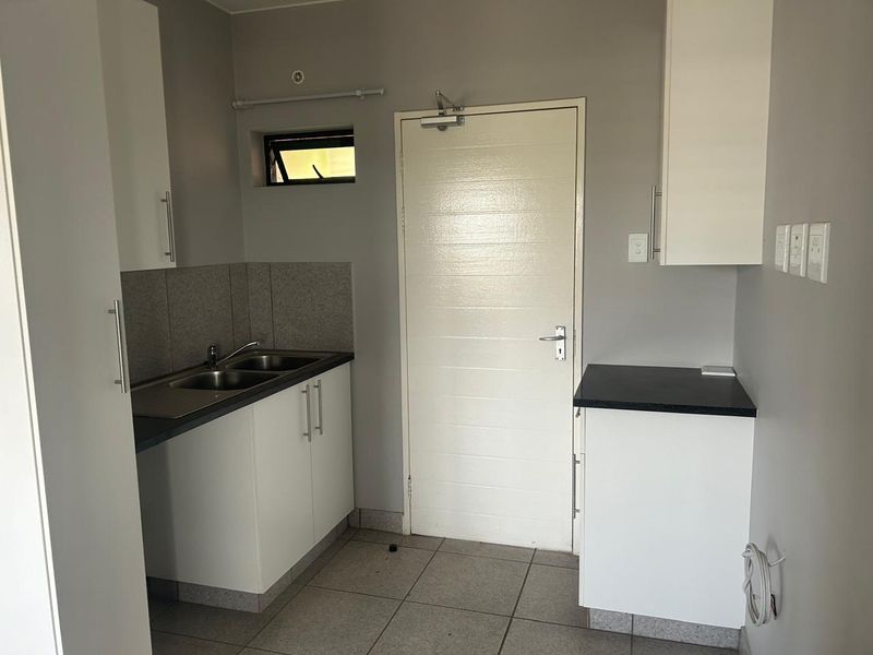 Cranes@Riverside R 580 000, 2 beds , 1 bath - Photo 6