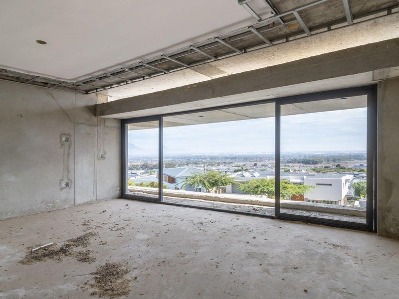 Elevated Dual-Residence Luxury with Breathtaking Panoramic Views – Baronetcy Estate - Photo 6