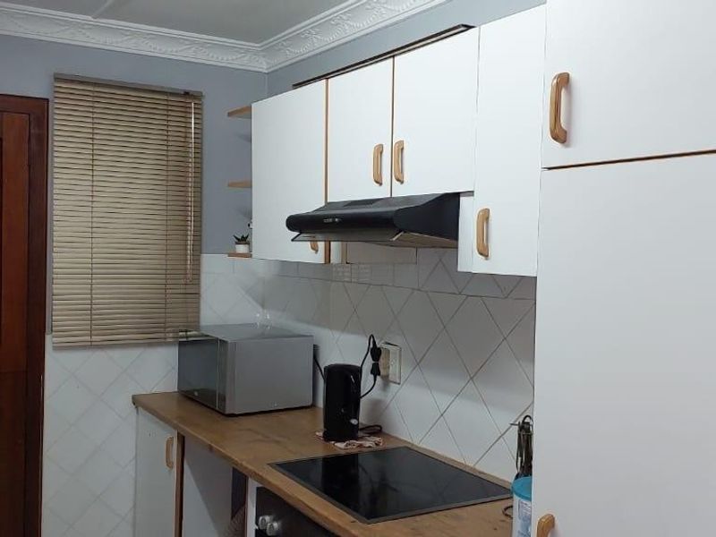 2 Bedroom Townhouse in New Germany - Photo 8