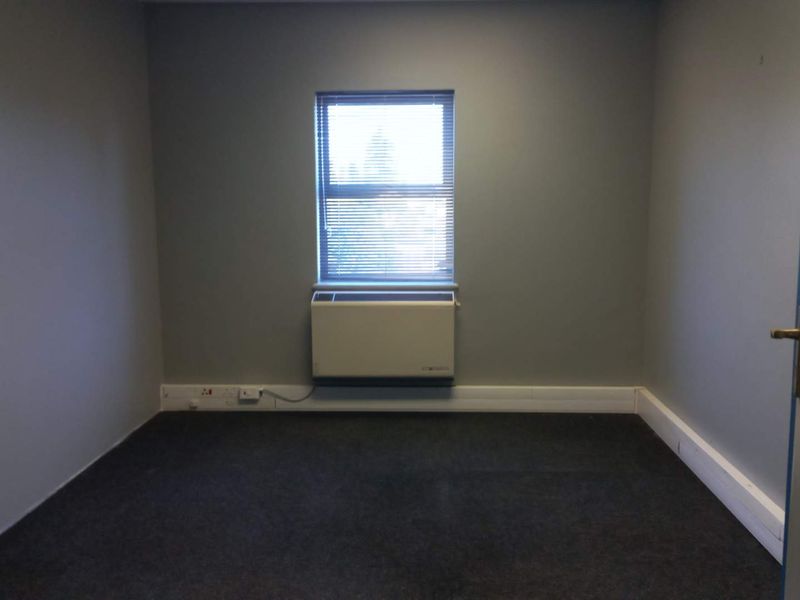 Office vacancy near Greenacres, available immediately! - Photo 10