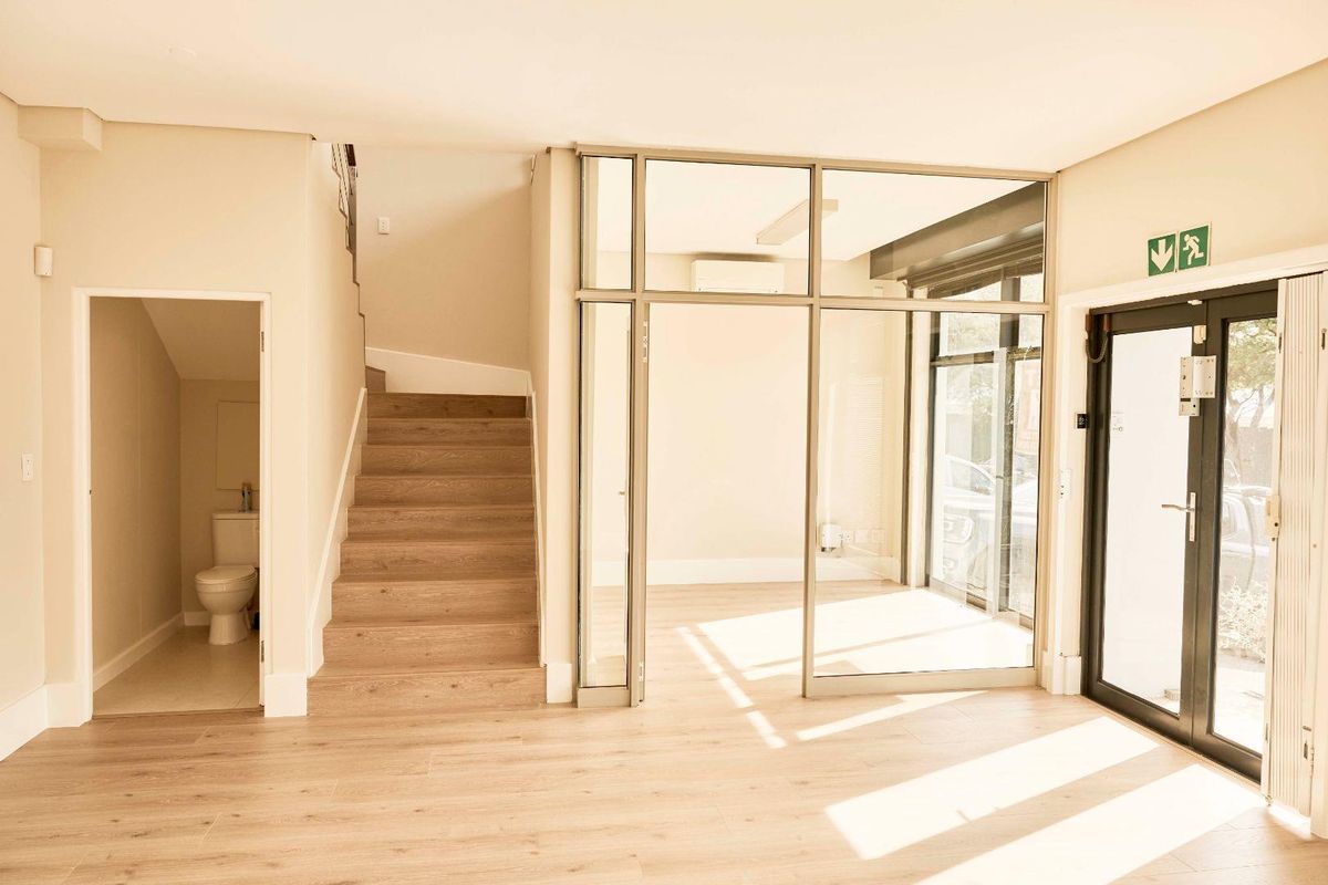 Newly Renovated Modern Offices in Westlake - Photo 5