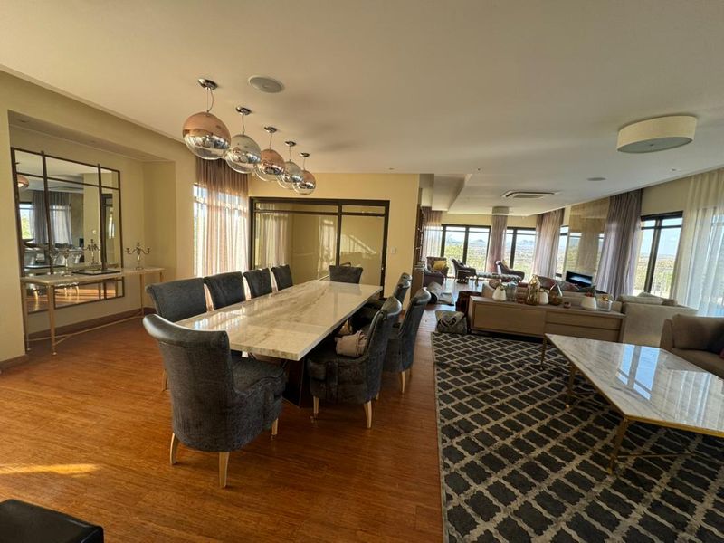 LUXE LIVING LIFE - Photo 2