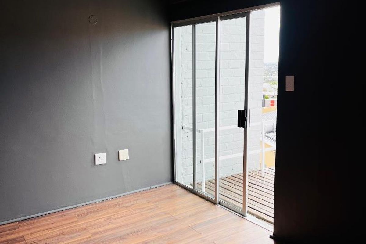 Freestanding House To Let In Kleine Kuppe - Photo 4