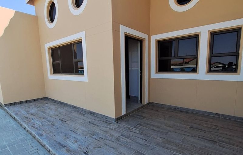 Swakopmund- To Let- N$35 000