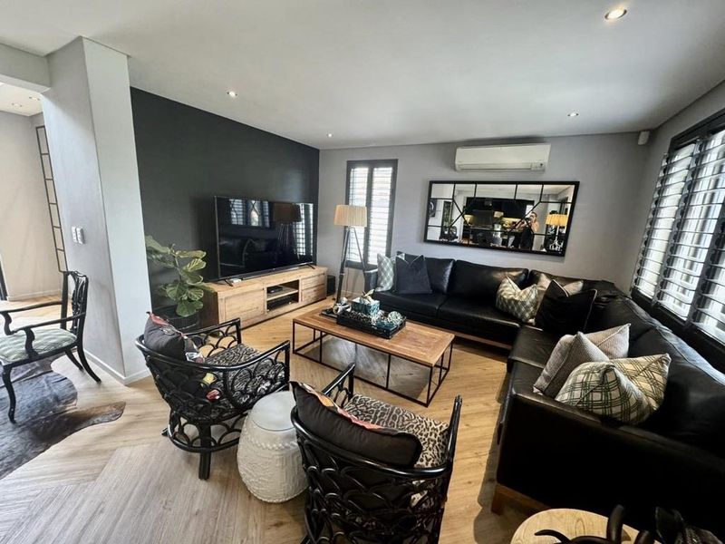 Hendra - Elegant Family Home with Top-Class Finishes in Prestigious Izinga Estate - Photo 8