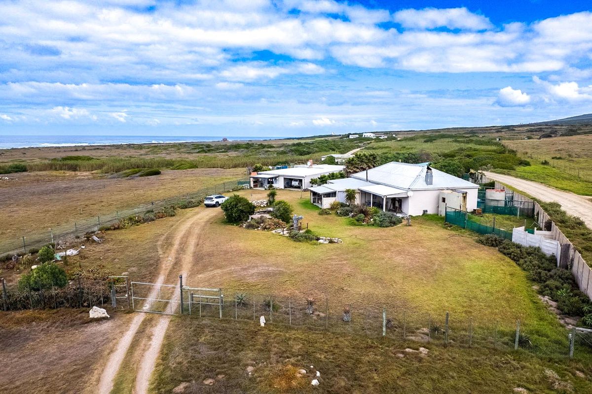 Seafront Farm for Sale in Gouritsmond – A Rare Coastal Gem! - Photo 5