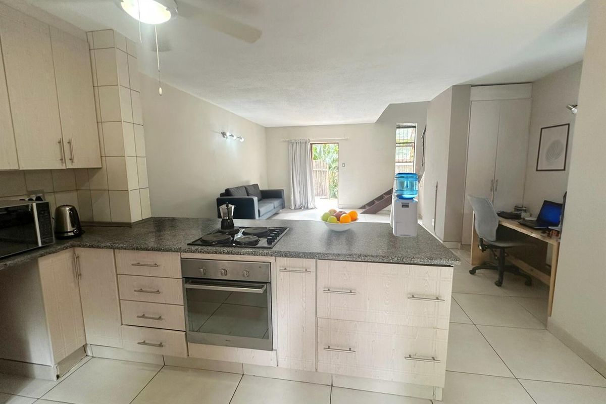 Spacious 2-Bedroom Unit with Patio - Photo 3