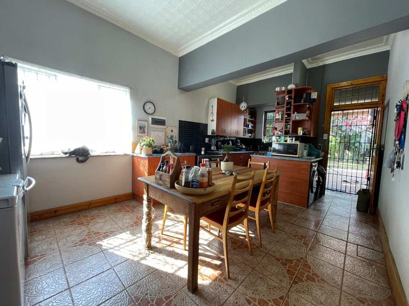 Charming 3 bedroom 2 bath in Riviera - Photo 9