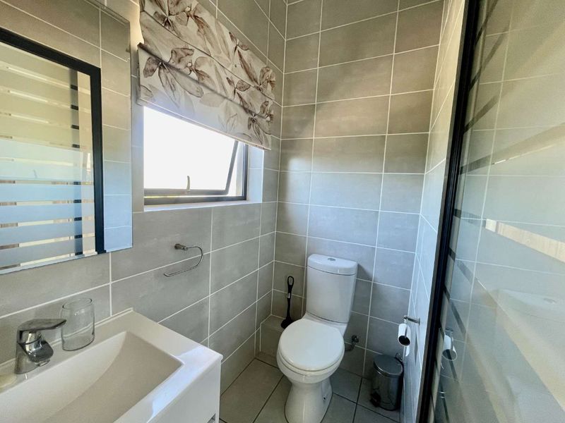 2 Bedroom Apartment to rent in Ballito Central - Photo 8