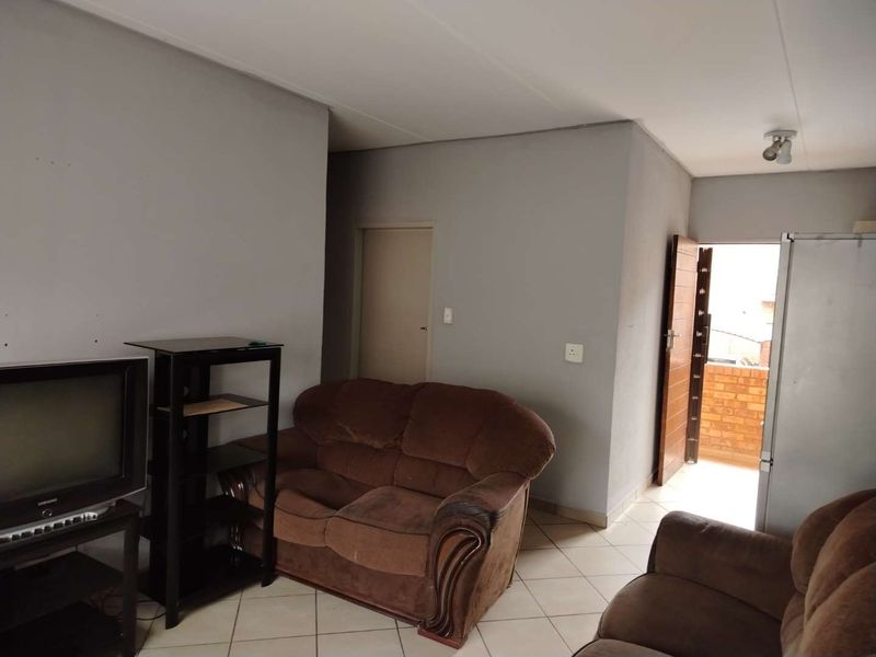 Your Tranquil Retreat with 24/7 Security! - Photo 7