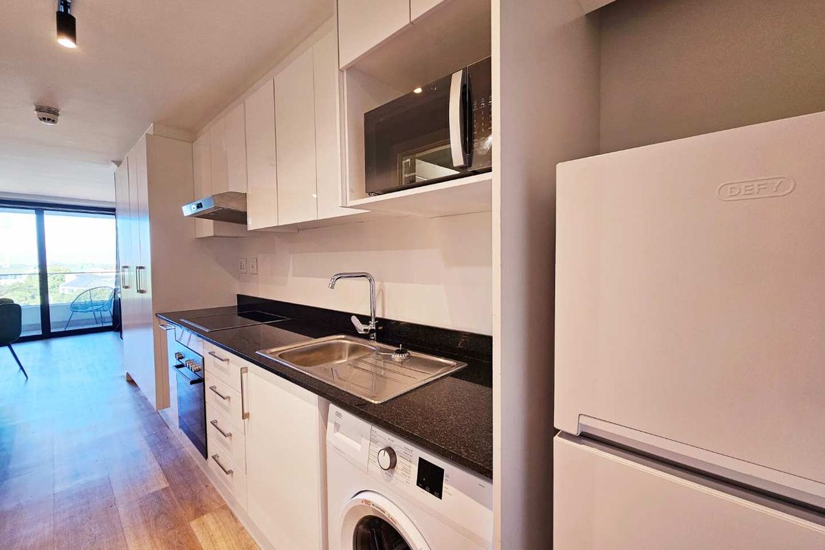 Fully Furnished Studio Apartment - Photo 5