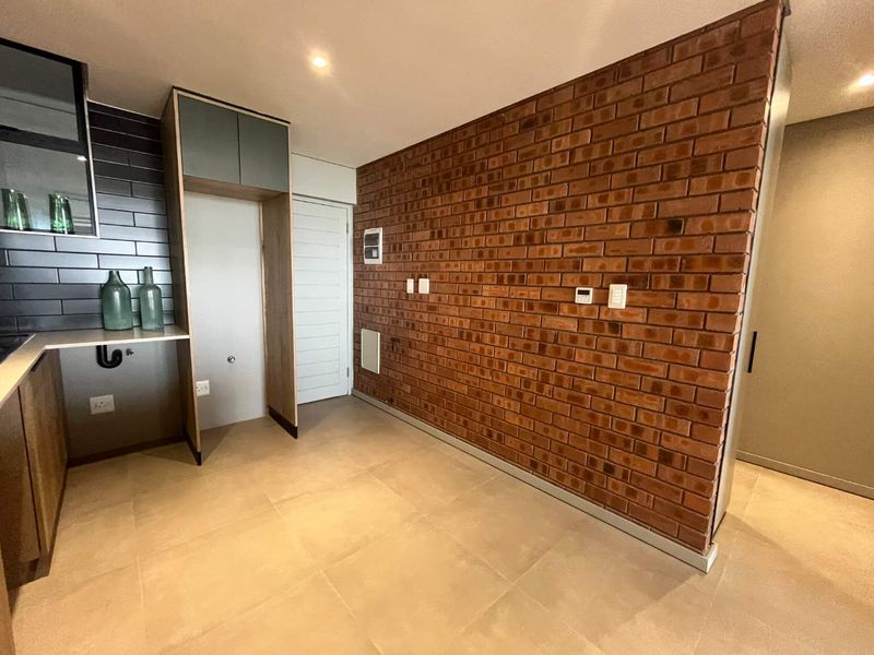 Hendra - Luxury meets convenience , 2 Bedroom at The Kent , La Lucia ! - Photo 6