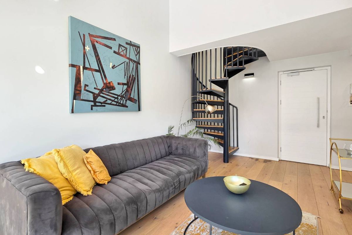 Location, Lifestyle, Convenient - Photo 5
