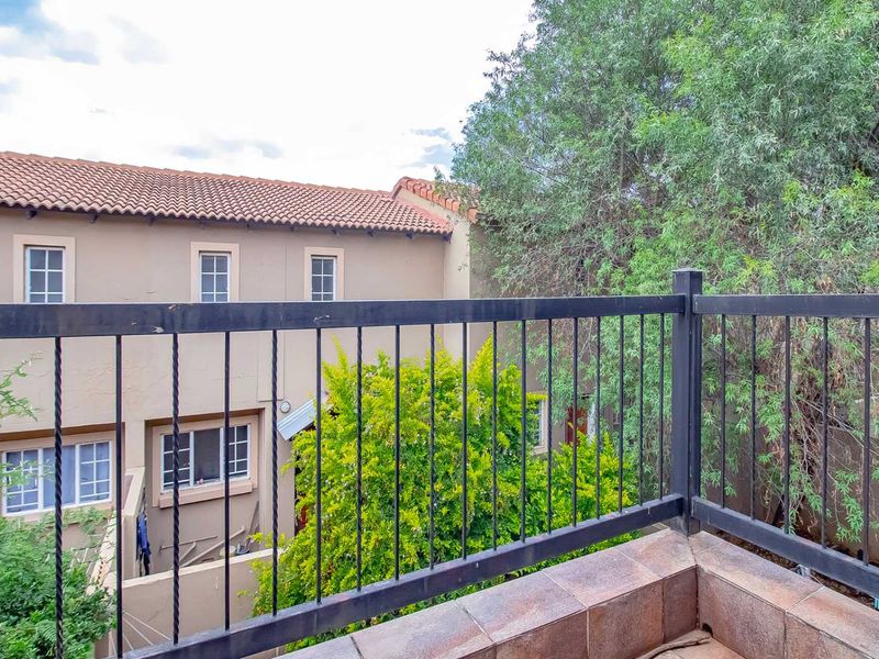 Welcome to Your New Home in Sagewood Villas, Annlin! - Photo 4