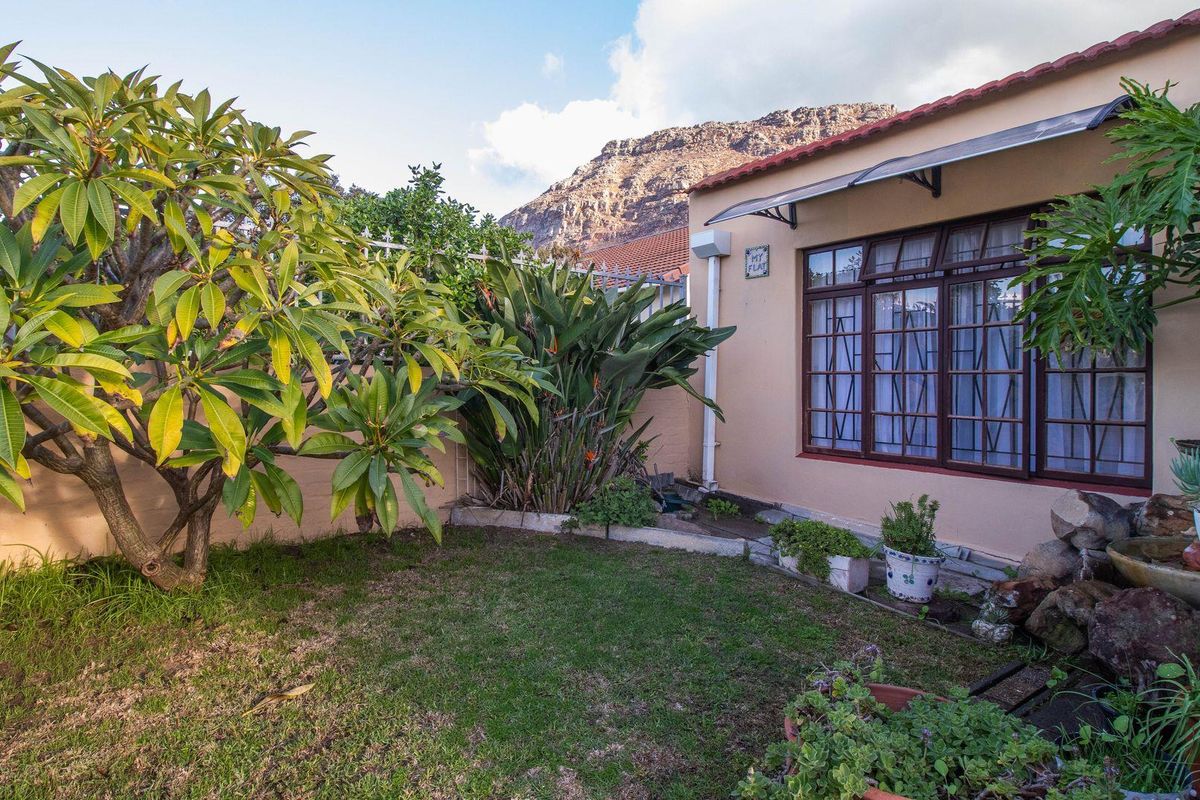 Dual Living at an Affordable Price - Bring the Whole Family - Photo 5