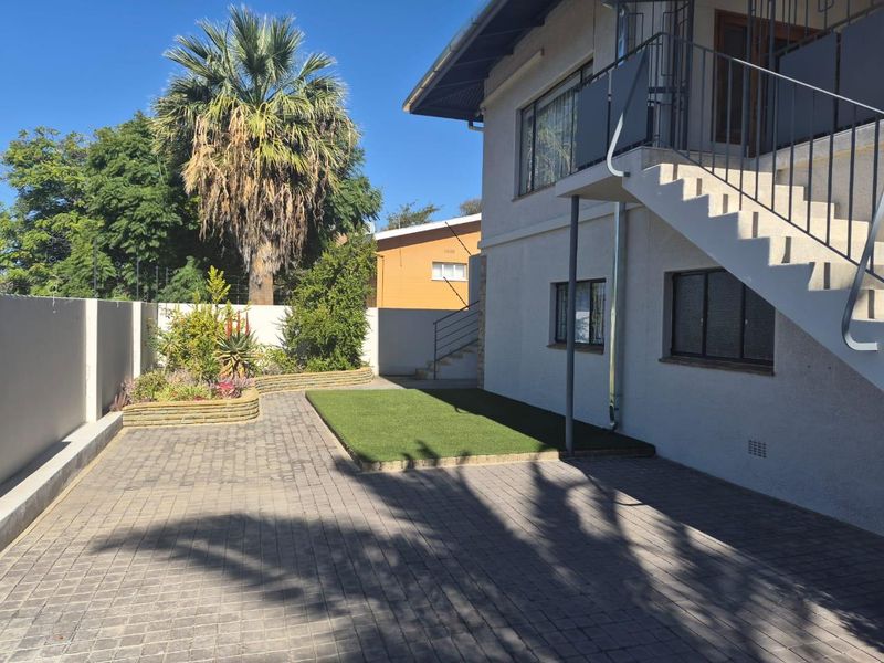Klein Windhoek - Modern 3‐Bedroom House to Rent (From 1 Sept 2026) - Photo 1