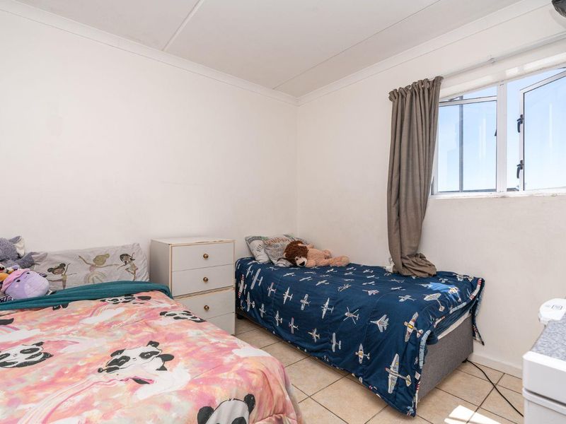 Charming 2-Bedroom Ground Floor Apartment - Photo 9