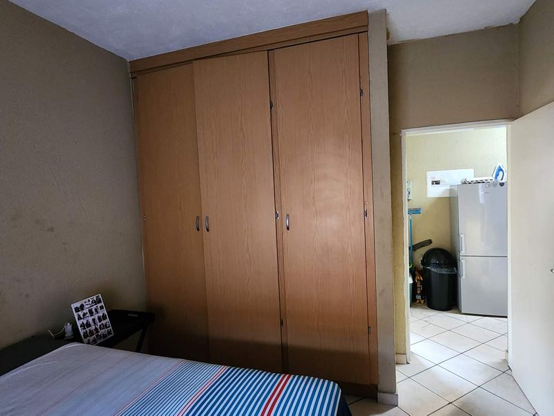 Cozy and Affordable Bachelor unit - Photo 5