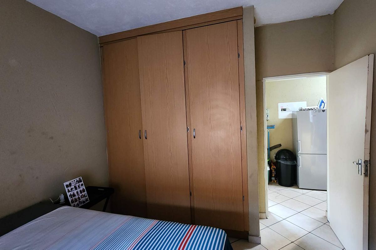 Cozy and Affordable Bachelor unit - Photo 5