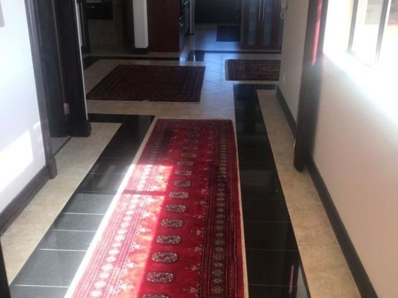 TO LET- FULLY FURNISHED 4 BEDROOM HOUSE IN VOGELSTRAND SWAKOPMUND, NAMIBIA - Photo 4