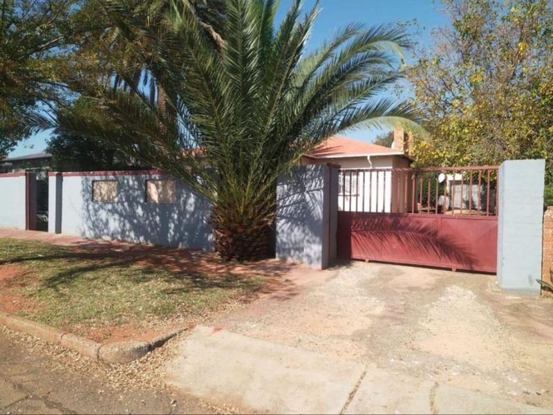 Peaceful home perfect for a start-up family - Photo 3