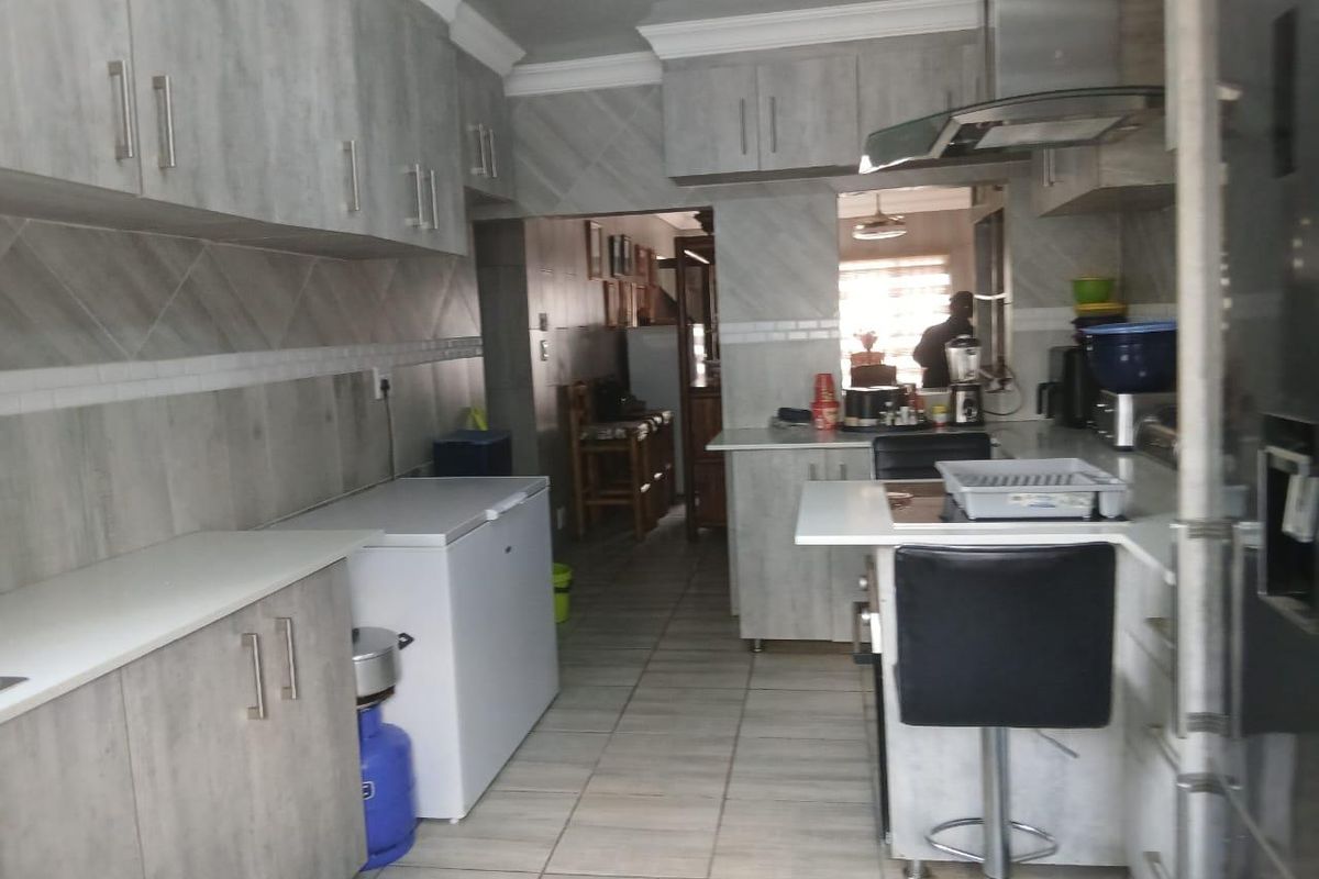 Three bedrooms house for sale in Mountain View - Photo 4