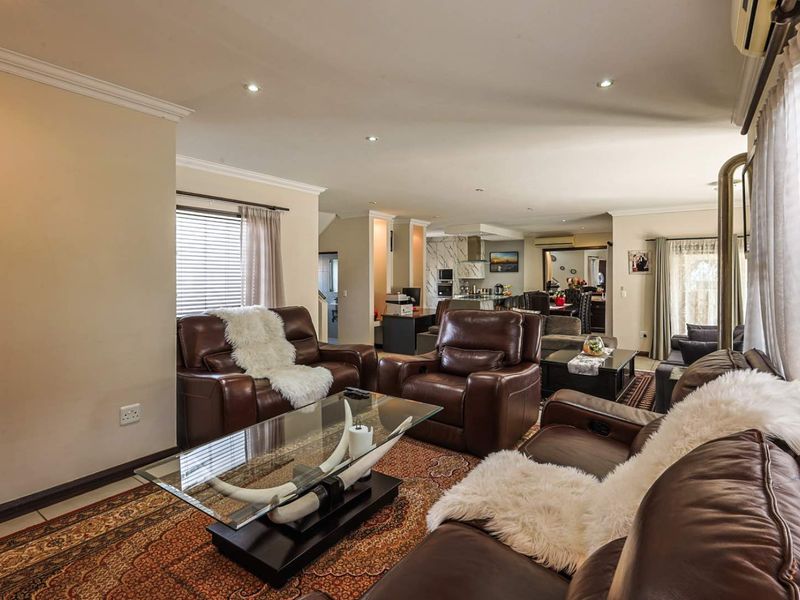 Spacious 3-Bedroom Family Home in Secure Meadows Estate - Photo 7