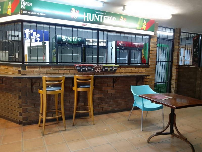 Investment Opportunity – Fully Equipped Tavern for Sale in Mfuleni | R1,350,000 - Photo 9