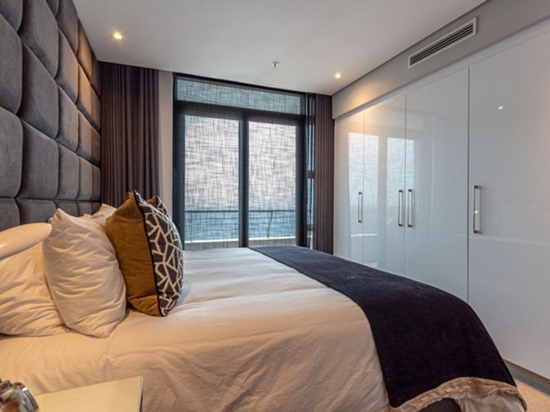 Where Luxury and Convenience Converge - Photo 6