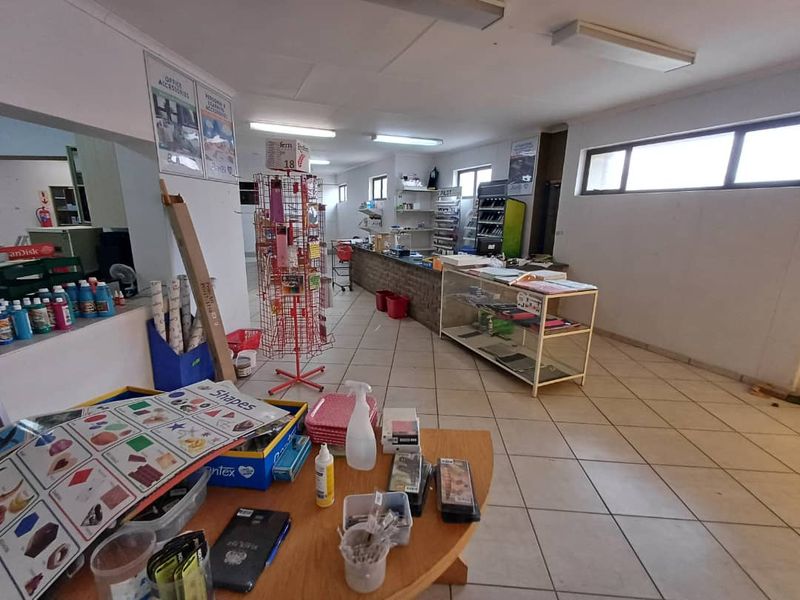 PRIME COMMERCIAL BUILDING - Photo 3