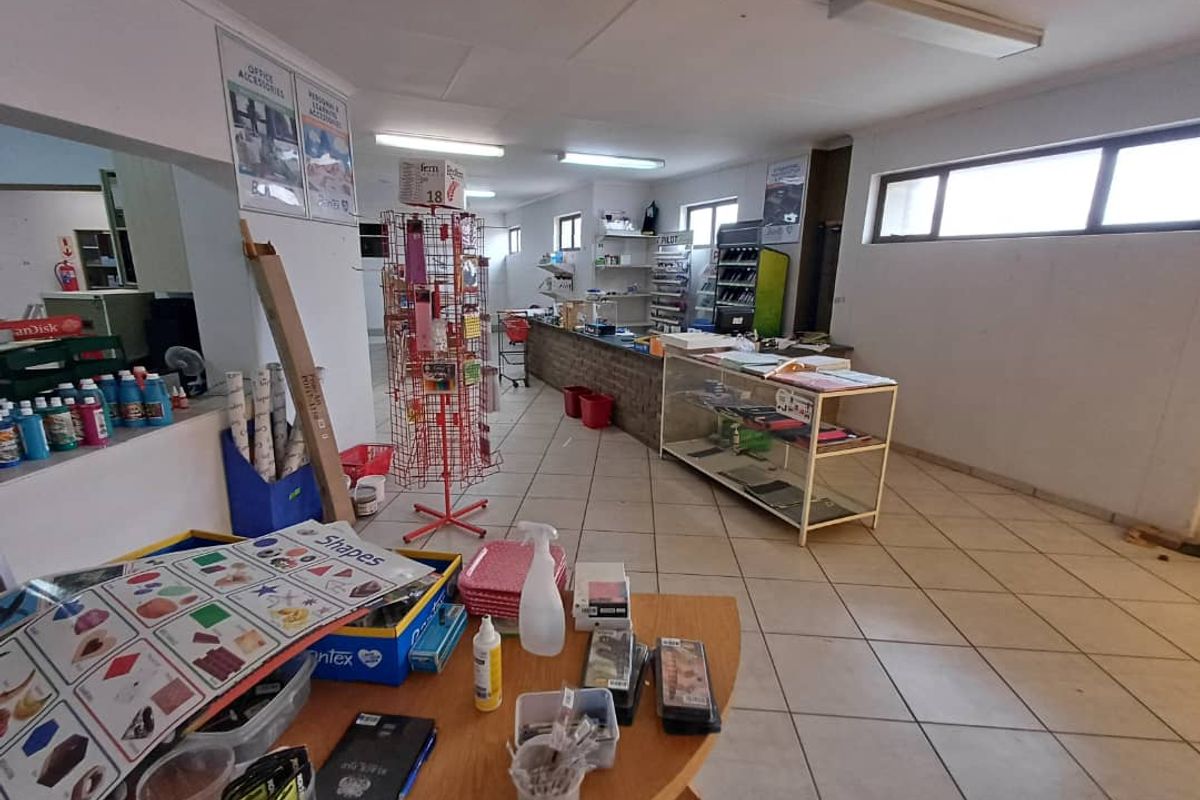 PRIME COMMERCIAL BUILDING - Photo 3