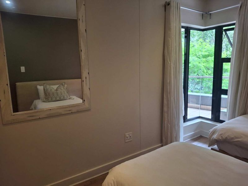 A GORGEOUS THREE BEDROOM FURNISHED APARTMENT - Photo 10