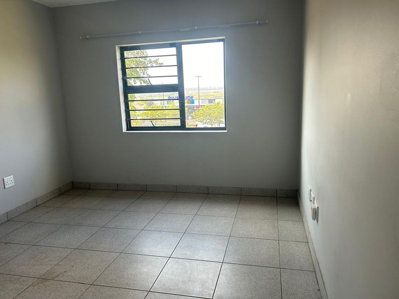 Cranes@Riverside R 580 000, 2 beds , 1 bath - Photo 10