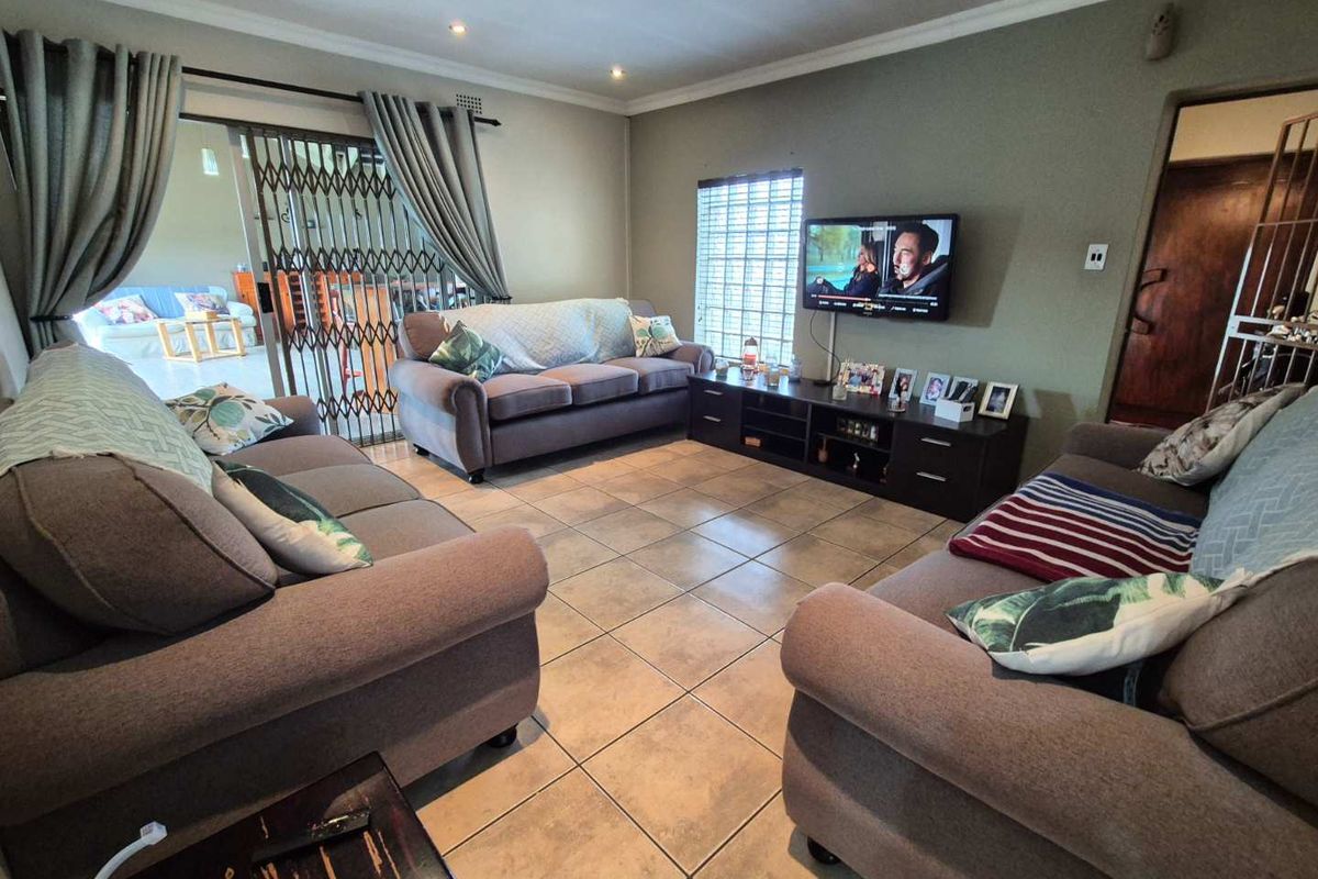 Welcome to your dream home! - Photo 4