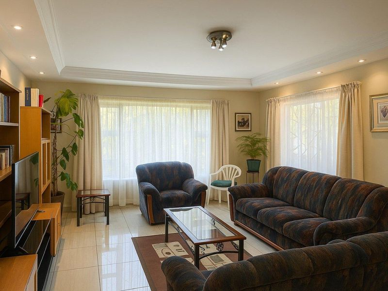 Modern Sandstone Home – Secure, Spacious & Family-Friendly - Photo 4