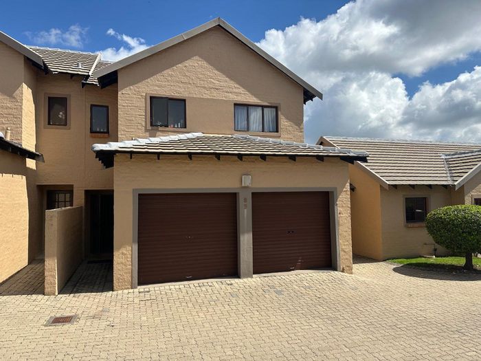 Property #2442079, Townhouse Pending Sale in Noordwyk