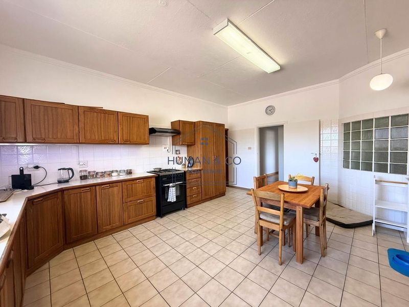 Corner Property with Excellent Potential! - Photo 7