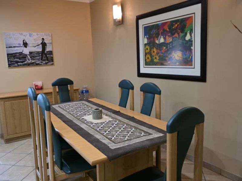 Stunning townhouse for Sale Windhoek Golf Estates - Photo 4