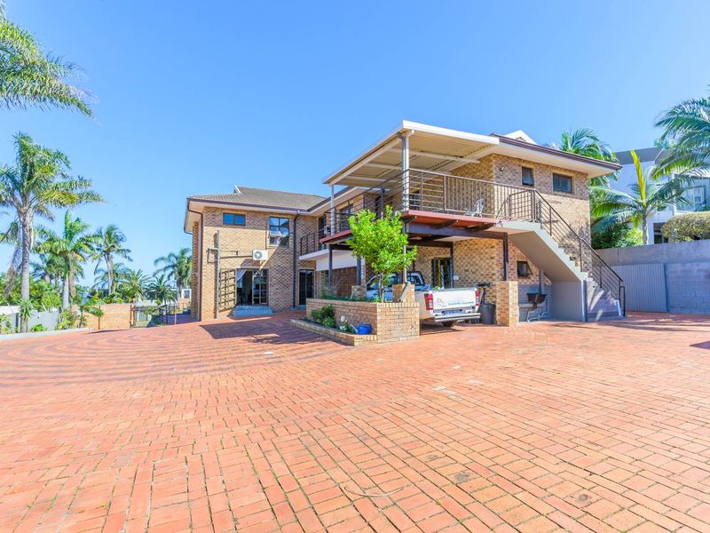 Hendra Estate - Stunning, Large Family Home For Rent In La Lucia - Photo 4