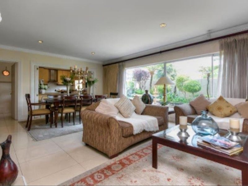 Double storey 5 bedroom cluster home in an ultra secure complex - Photo 5