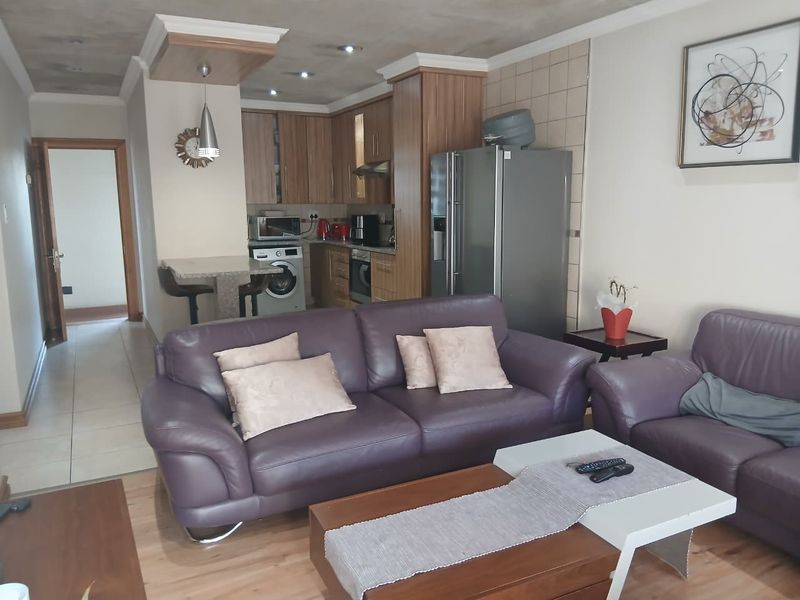 NEW RELEASE - Live Close to OR Tambo Airport in This Stylish Boksburg Apartment - Photo 6