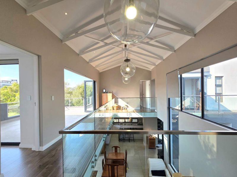 4 Bedroom House plus study and more to Rent in Steyn City - Photo 2