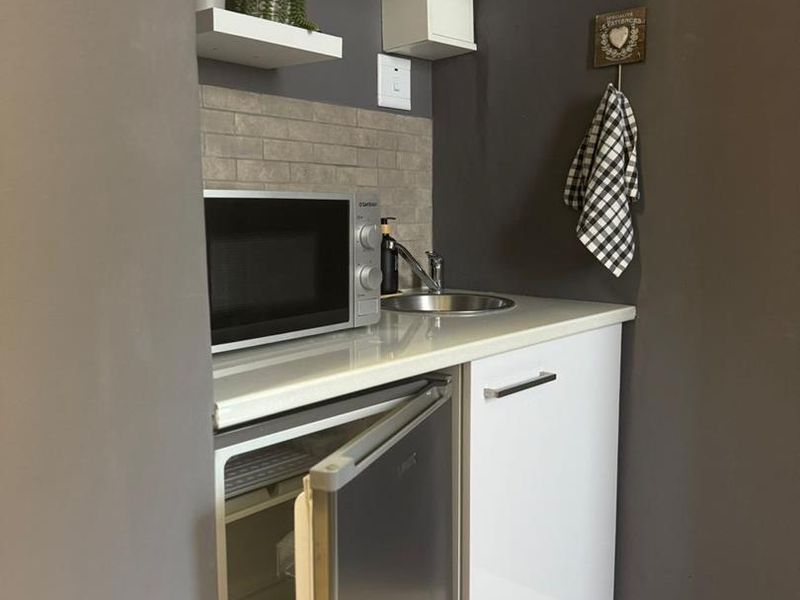 Fully functional and furnished office space to let Maerua Mall - Photo 5