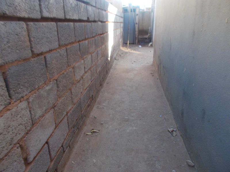investment property up for graps - Photo 2